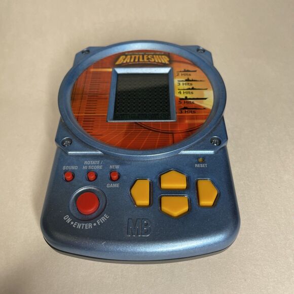 Battleship Electronic Handheld Game Pocket Size Milton Bradley (Hasbro, 2002) - Picture 4 of 11
